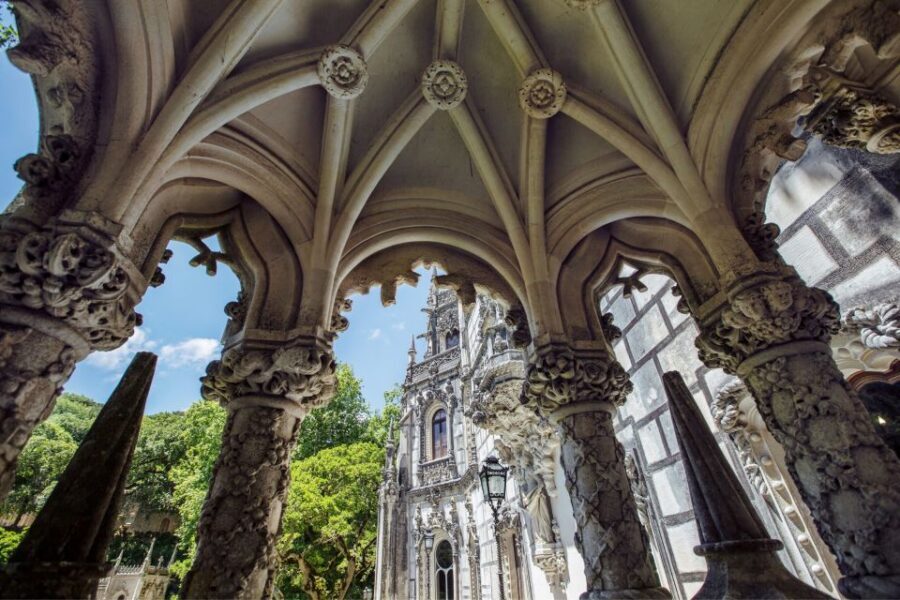 Lisbon: Pena Palace and Regaleira with Tickets - Getting from Lisbon to Sintra in a private van (and why it matters)