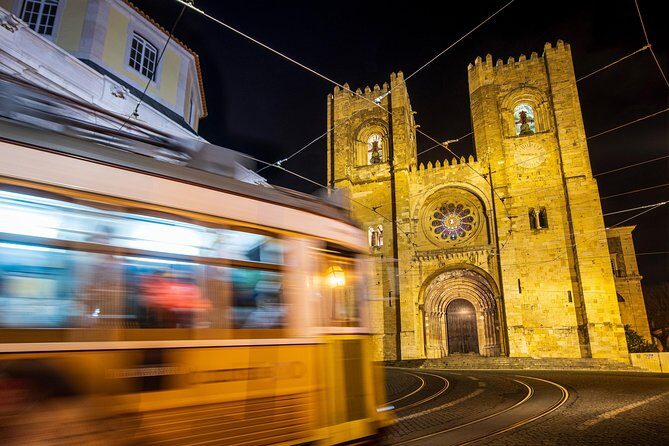 Lisbon Photography Masterclass - Private Photography Lesson - Miradouro da Graça (Sophia de Mello Breyner Andresen): Higher Ground, Cleaner Lines