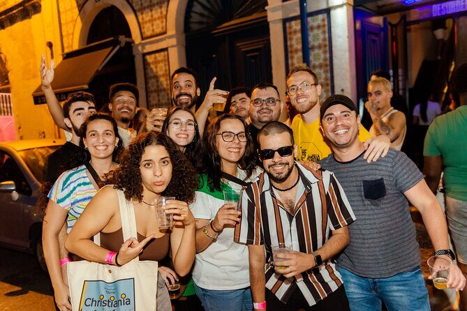 Lisbon Pink Street Pubcrawl: 1h Open Bar, Shots,VIP Club Entry - The open bar hour: beer and sangria, and the order of it