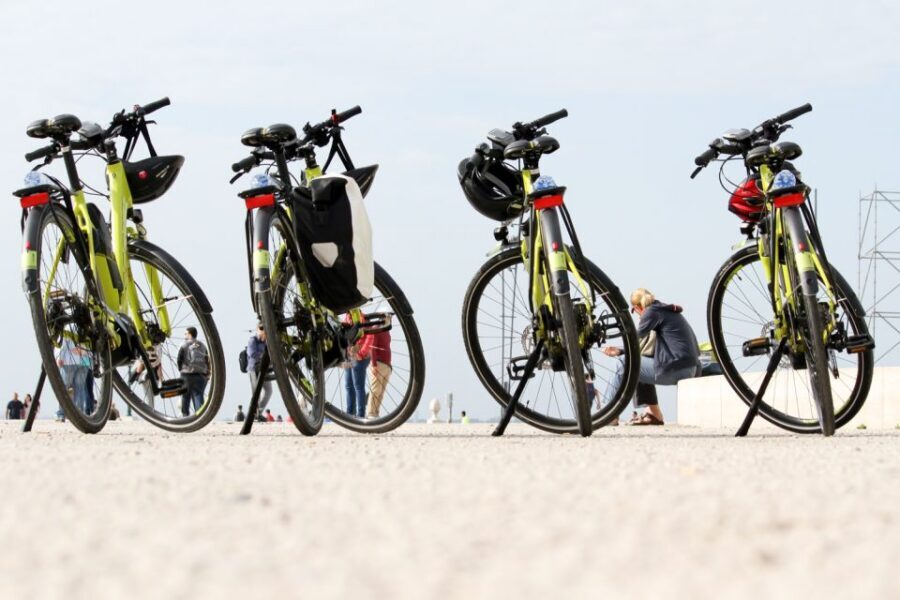 Lisbon: Portuguese Petiscos Tasting Tour by E-Bike - Starting point and the bike briefing that saves you time