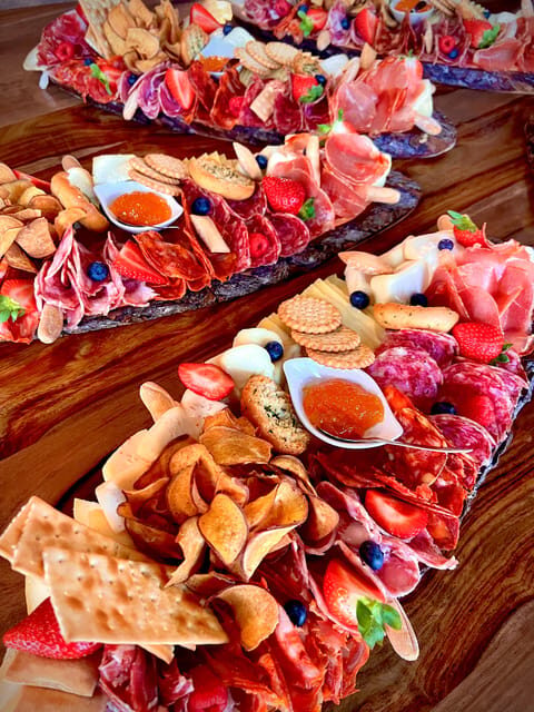 Lisbon: Premium Port Wine Tasting & Tapas - The 5 Port wines: white, ruby, tawny, and the big differences you’ll notice