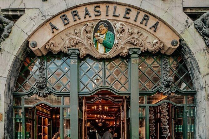 Lisbon Private 6h Customizable Tour with Transportation - São Vicente de Fora and Lisbon Cathedral: baroque tiles plus the oldest church