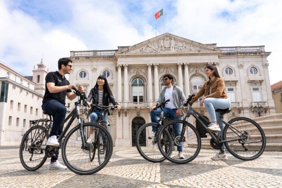 Lisbon: Private Boat Trip, Guided Walking Tour, Bike & Tram - Belém’s monuments: Jerónimos, Discoveries, and Belém Tower in one flow