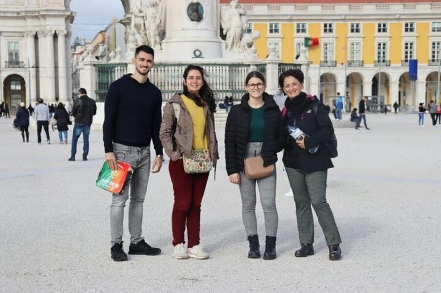 Lisbon: Private Custom Tour with a Local Guide - Lisbon Hills and Historic Streets: How the Walking Route Works