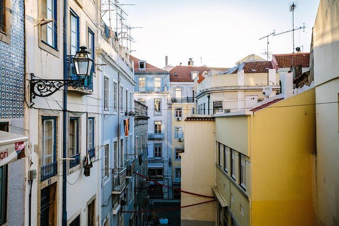 Lisbon Private Custom Tour with a Local, Highlights & Hidden Gems - The neo-Gothic lift area: how to avoid the queue headache