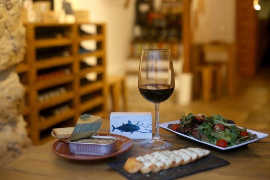 Lisbon: Private Food & Wine City Tour by Eco Tuk Tuk - Where you meet: Cruise Port vs. the Cais do Sodré area