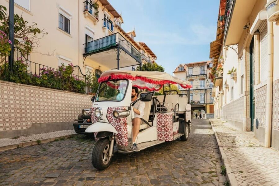 Lisbon: Private Guided Tuk-Tuk Tour with Hotel Pickup - Graça and Castelo zone: narrow streets, viewpoints, and that slow Lisbon pace