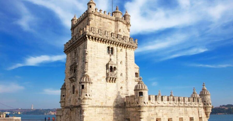 Lisbon: Private Half-Day Tour with Hotel Pickup - Eduardo VII Park: a calm kickoff before the monuments