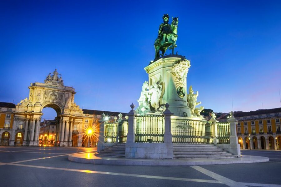 Lisbon: Private Half-Day Tour with Hotel Pickup - Baixa de Lisboa, Rossio, and Avenida da Liberdade: classic streets in short bursts