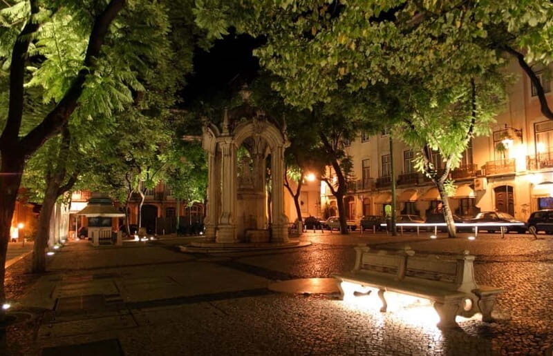 Lisbon: Private Night Tour with Fado Dinner Show - Price and value: what $341 per group actually buys