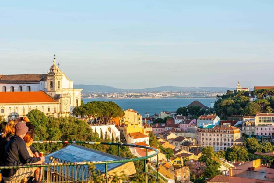 Lisbon: Private Sunset & Night Photo Walk - Who This Private Sunset & Night Photo Walk Fits Best