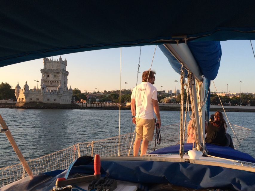 Lisbon: Private Sunset Sailing Tour with Champagne - Who this private sunset sail is for