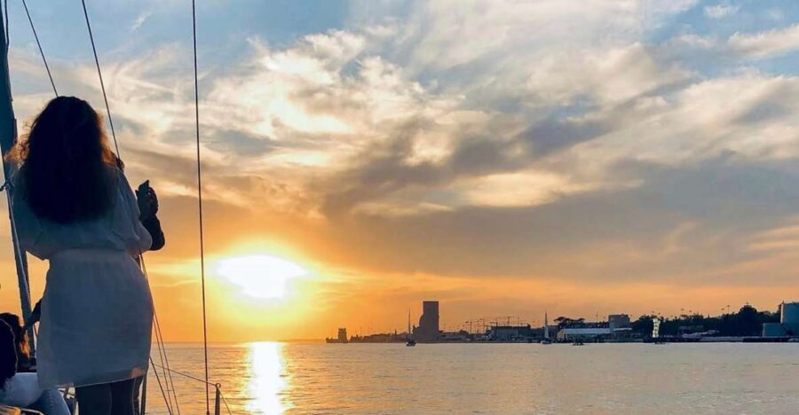 Lisbon: Private Tagus River Sunset Cruise on a Luxury Boat - Jerónimos Monastery and MAAT: Art and Architecture from the Water