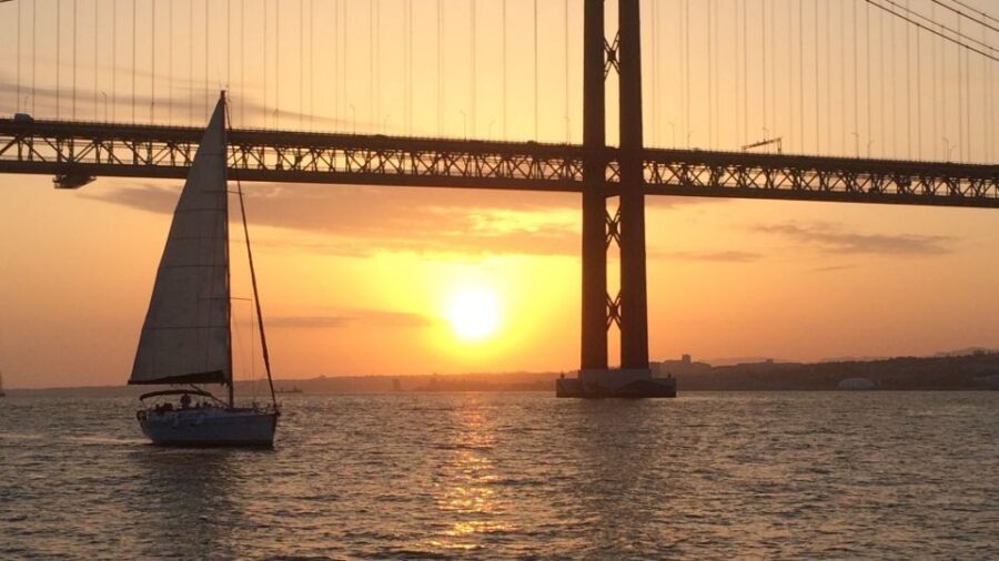 Lisbon: Private Tagus River Sunset Cruise on a Luxury Boat - Cristo Rei at Sunset: The Big Finale