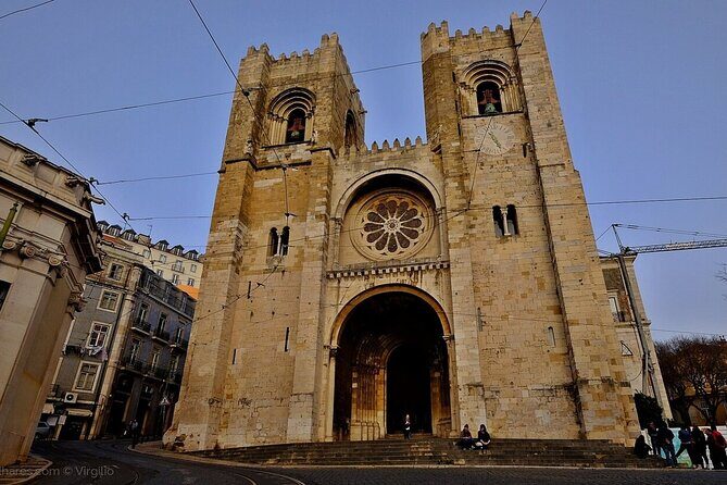 Lisbon Private Tour (2 Hours) by Electric Tuk Tuk - Miradouros that make Alfama click: Portas do Sol and Senhora do Monte