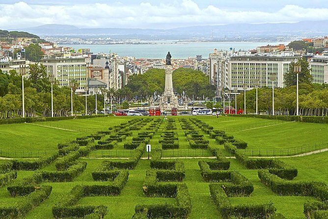 Lisbon Private Tour - Lisbon Cathedral: one site, multiple layers