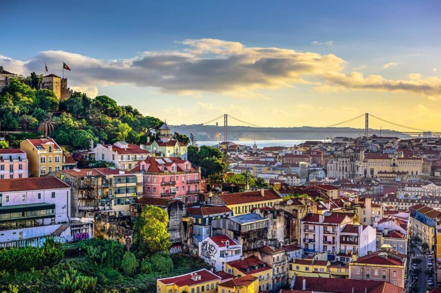 Lisbon: Private Tour by Tuk Tuk - Baixa and the City Core: Rossio to Carmo to Santa Justa Connections