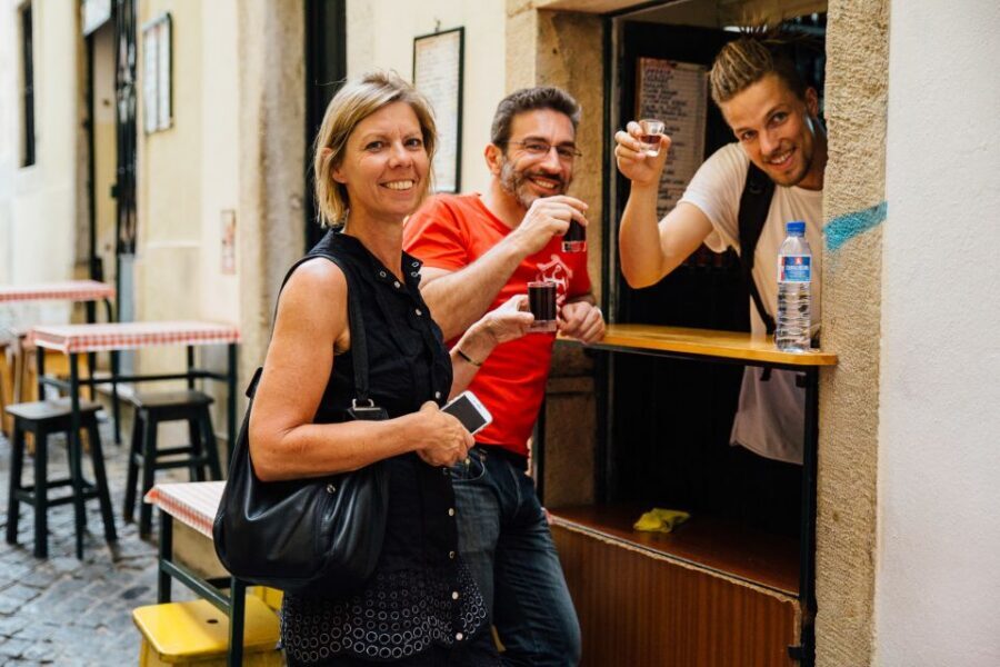 Lisbon: Private Tour with Locals – Highlights & Hidden Gems - The included local drink/tasting: small stop, big payoff