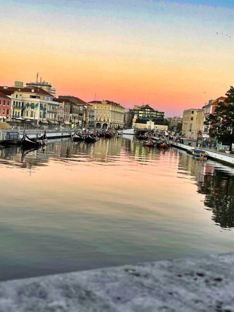 Lisbon: Private Transfer to Porto with stops until 3 cities - Picking Your 3 Stops: Aveiro, Coimbra, Fátima, Óbidos, Nazaré