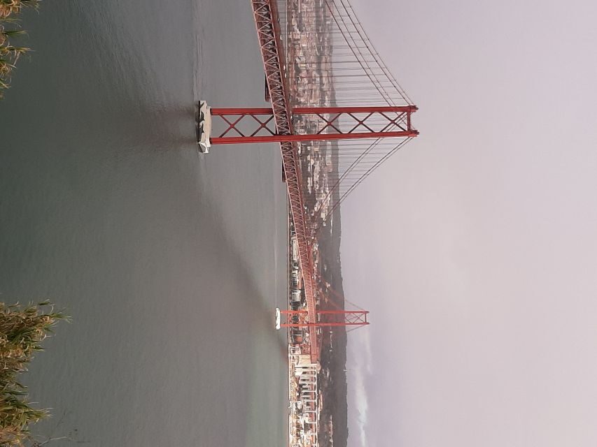 Lisbon: Private Tuk Tuk Tour Christ the King & Abril Bridge - Hard Rock Cafe meetup and the Alcântara kickoff