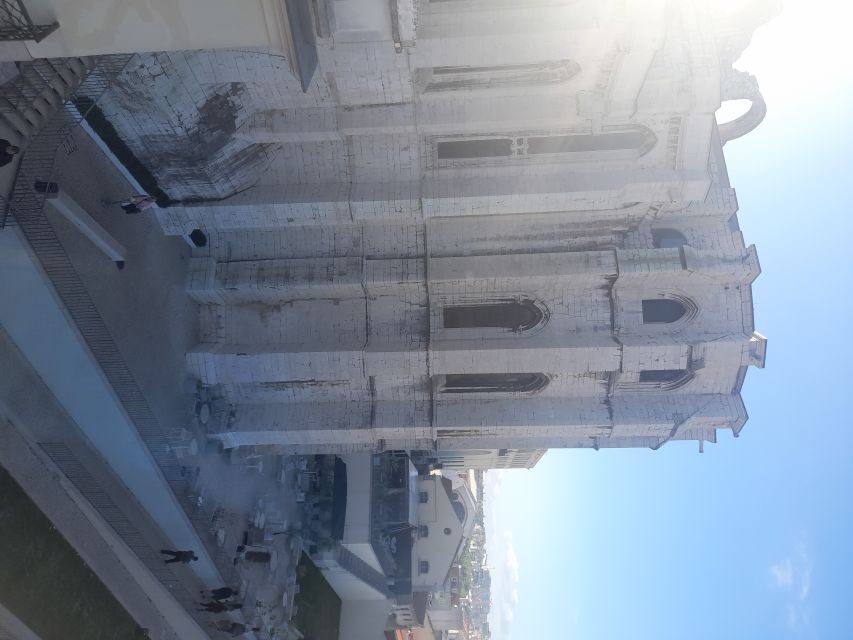 Lisbon: Private Tuk-Tuk Tour for 2 hours - Miradouro da Senhora do Monte: Where the City Feels Wide