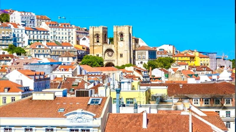 Lisbon: Private Tuktuk Tour with History & Music - Why a private tuk-tuk makes Lisbon easier