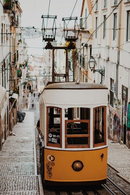 Lisbon: Private Walking Tour with a Local Guide - Lisbon Cathedral and Santo António de Lisboa: Photo Stops That Matter