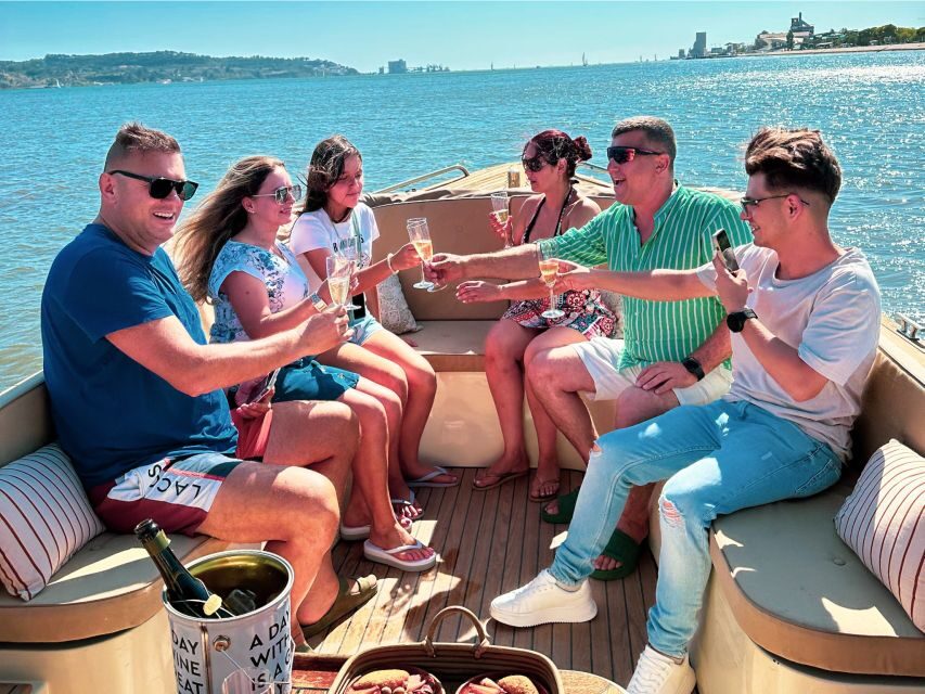 Lisbon: Relax in the Waves - Open Bar and Snacks at Sunset - What This Lisbon Sunset Boat Ride Feels Like on the Water