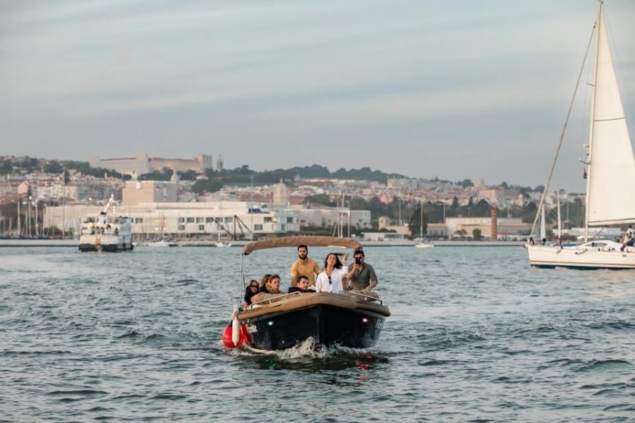 Lisbon: Relax in the Waves - Open Bar and Snacks at Sunset - Belém Tower at Sunset: The Moment You Came For