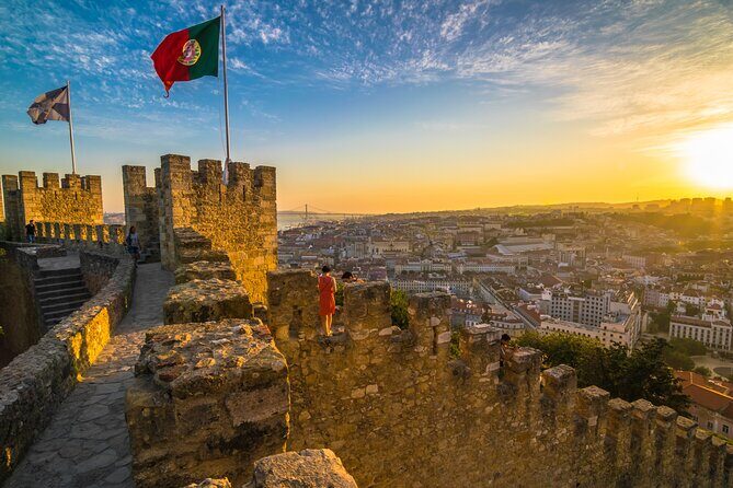 Lisbon Royal Views Small Group Tour with St George Castle Entry - Stop 6: Castelo de São Jorge Entry—Your Self-Guided Payoff Hour