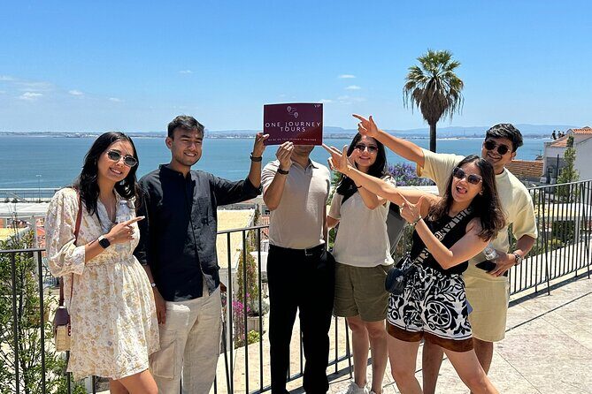 Lisbon Royal Views Small Group Tour with St George Castle Entry - Stop 1: Museu do Fado Exterior—A Culture Start That Sets the Tone