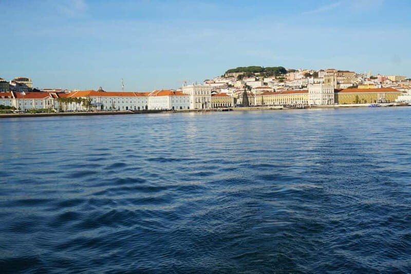 Lisbon: Sailing Boat Tour with Drinks - Sunset Vibes and Crew Energy: A Chill Cruise, Not a Performance