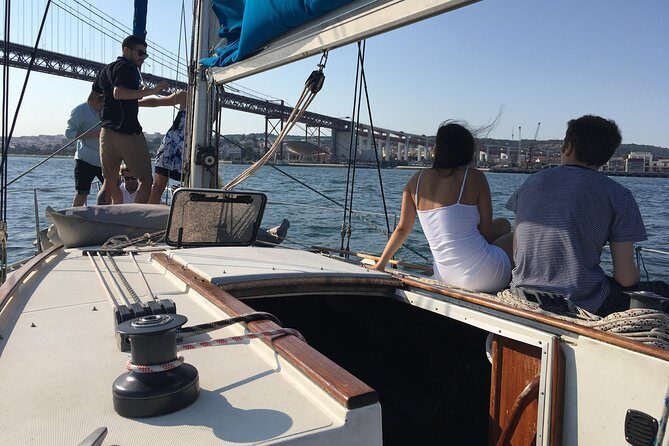 Lisbon Sailing Day Cruise with wine & snacks - Jerónimos Monastery: seeing the ex-libris without stepping off