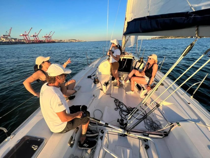 Lisbon: Sailing Sunset - The view point moment and the pleasure of finishing on a high note