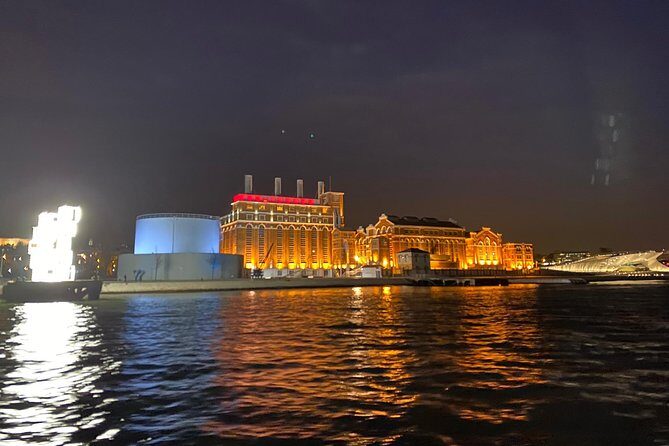 Lisbon Sailing Tour by Night - MAAT Museum and the Discovery Monument: Modern Forms Along the Water
