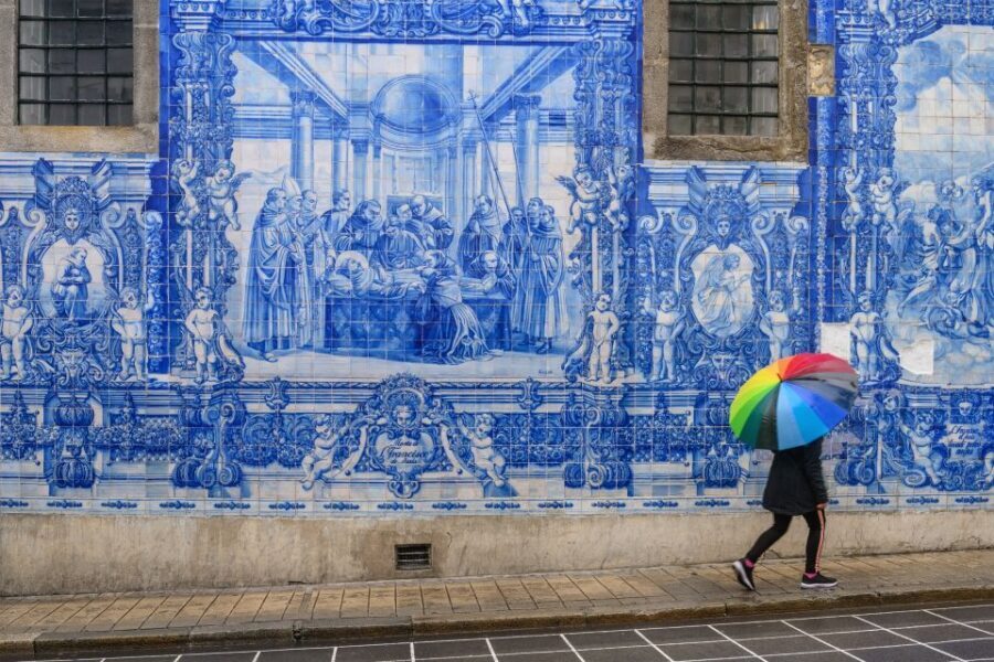 Lisbon: See Lisbon Like a Local on a Private Walking Tour - Starting at A Ginjinha: ginja and coffee to set the tone
