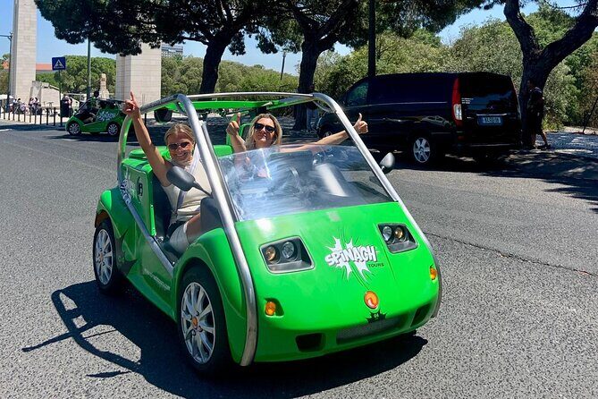 Lisbon Self-Drive Sightseeing Tour in an Electric Car - The Spinach setup: learning the car without losing your day