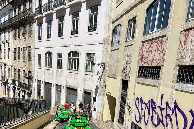 Lisbon Self-Drive Sightseeing Tour in an Electric Car - Cobblestones, hills, and photos: how to avoid the stressful moments