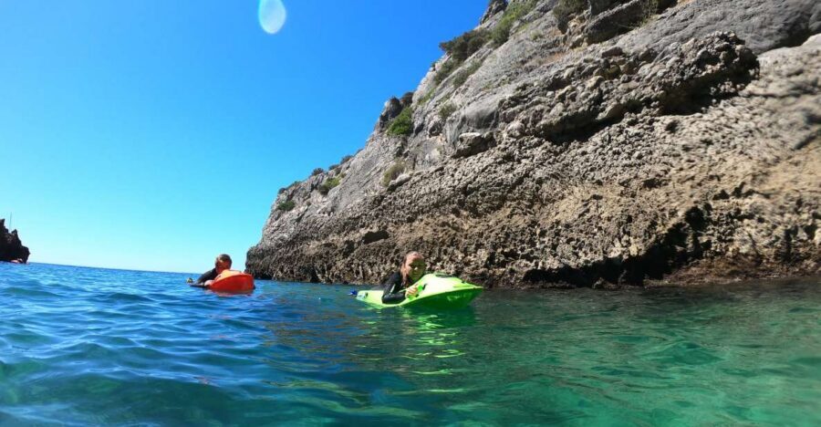 Lisbon: Sesimbra Underwater Exploration by Seaview Board - Getting to the Start Spot on Av. dos Náufragos