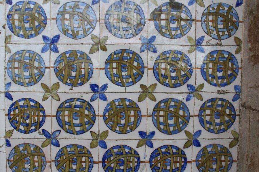 Lisbon: Sintra, Cascais, & Estoril Guided Day Tour - Price and value: is $94 for a small group day worth it?