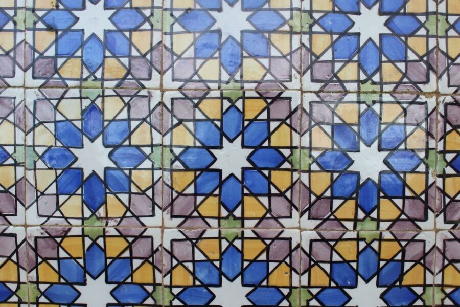 Lisbon: Sintra, Cascais, & Estoril Guided Day Tour - Estoril: the WWII spy story behind the casino and Bond lore
