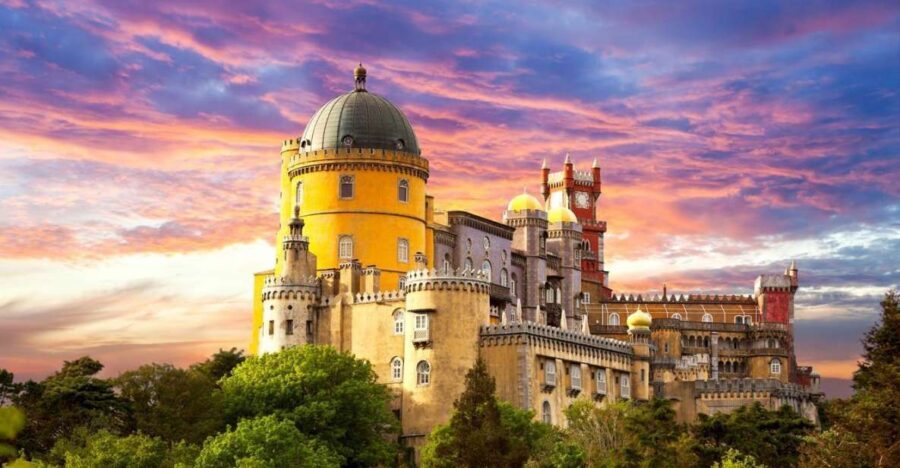 Lisbon: Sintra, Pena Palace, Cabo da Roca & Cascais Day Tour - Getting picked up and dropped off without wasting your day