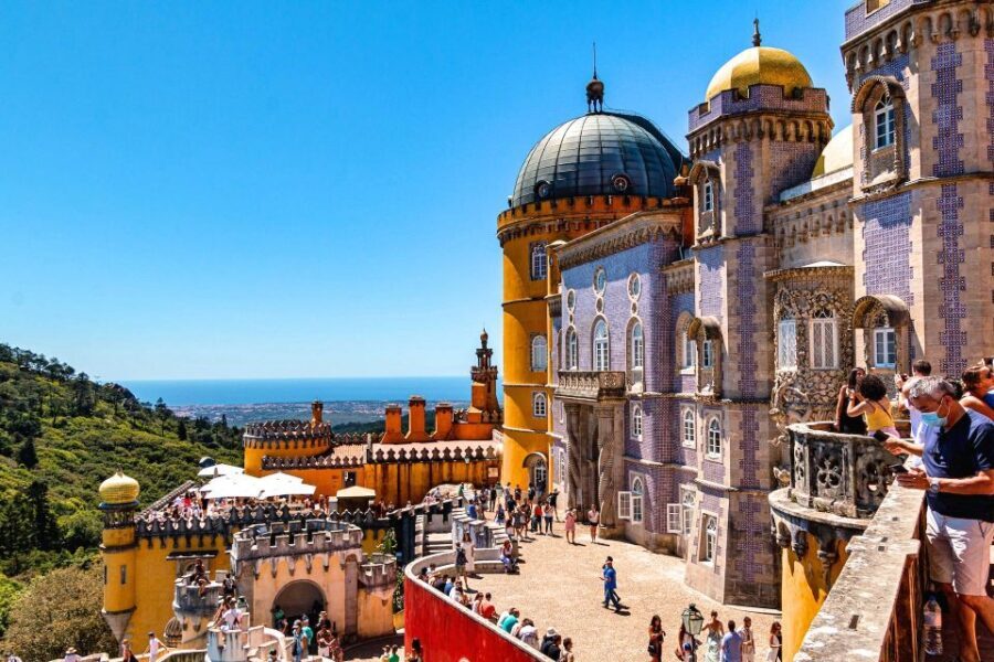 Lisbon: Sintra, Pena Palace, Cabo Roca Coast & Cascais Tour - Cascais: where the coast turns into town life