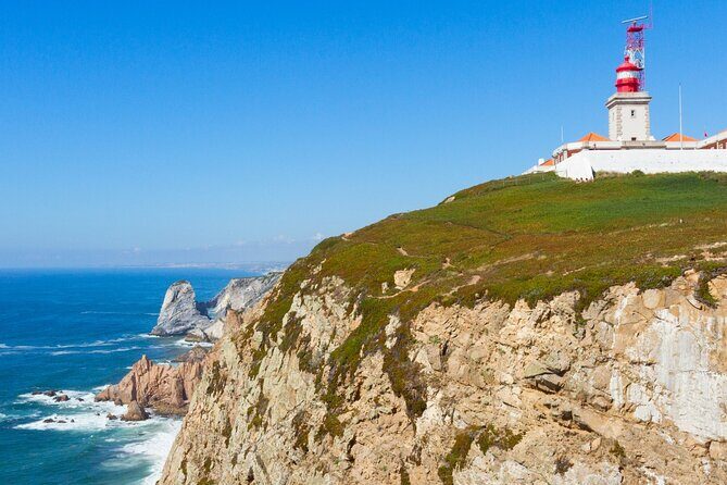 Lisbon: Sintra, Pena Palace , Cascais & Cabo Small Group Day Tour - Cascais: using 1.5 hours in a coastal town
