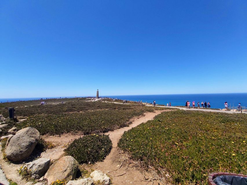 Lisbon: Sintra World Heritage & Cascais Village Private Tour - Cascais village time: the traditional fishing-town feel