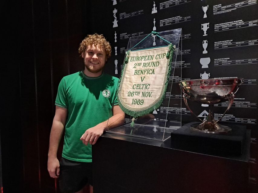 Lisbon: SL Benfica & Celtic FC Exclusive Museum&Stadium Tour - Estádio da Luz stadium time: pitch, locker rooms, and press room