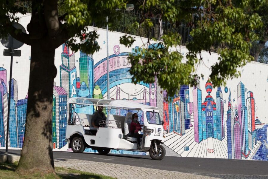 Lisbon: Street Art TukTuk Tour - Practical limits: bags, cobblestones, and who it fits best