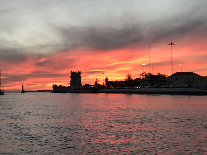 Lisbon: Sunset and Wine Luxury Catamaran Cruise - Crew and catamaran comfort: what luxury means here