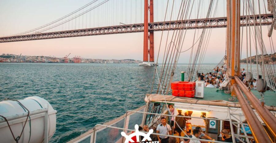 Lisbon: Sunset Boat Party with 2 Drinks and Free Club Entry - Key highlights to know before you go