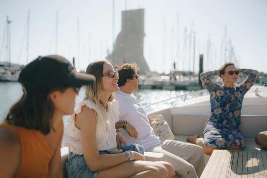 Lisbon: Sunset Boat Tour with Snacks & Drinks - Sunset on the Tejo: why this view beats Lisbon from land